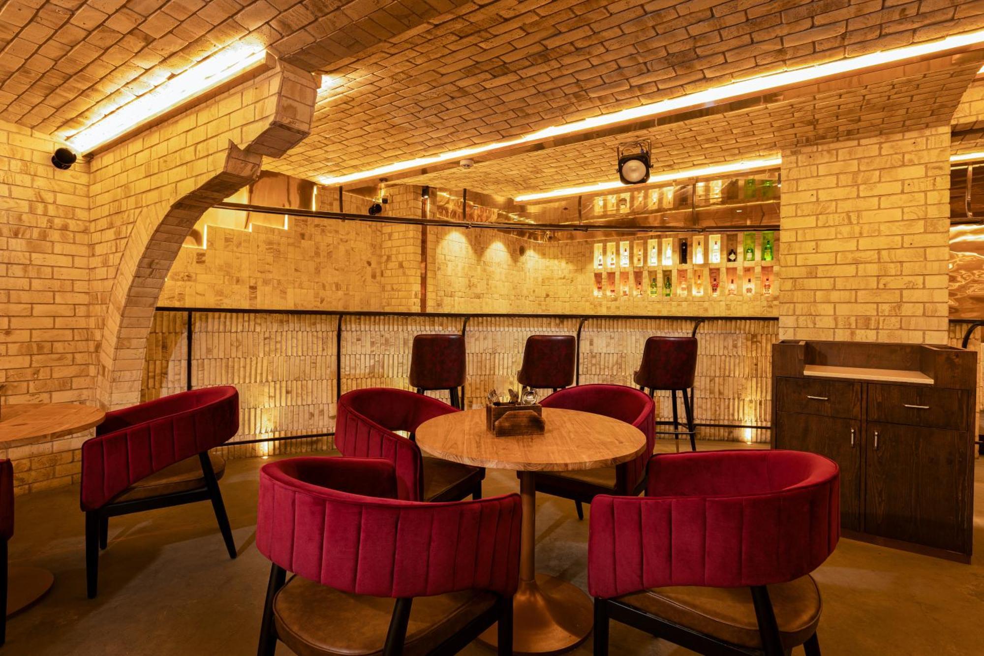 Jenneys Residency Hotel