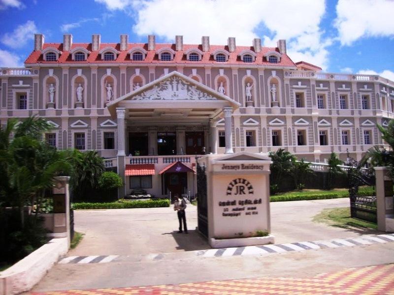 Hotel Jenneys Residency
